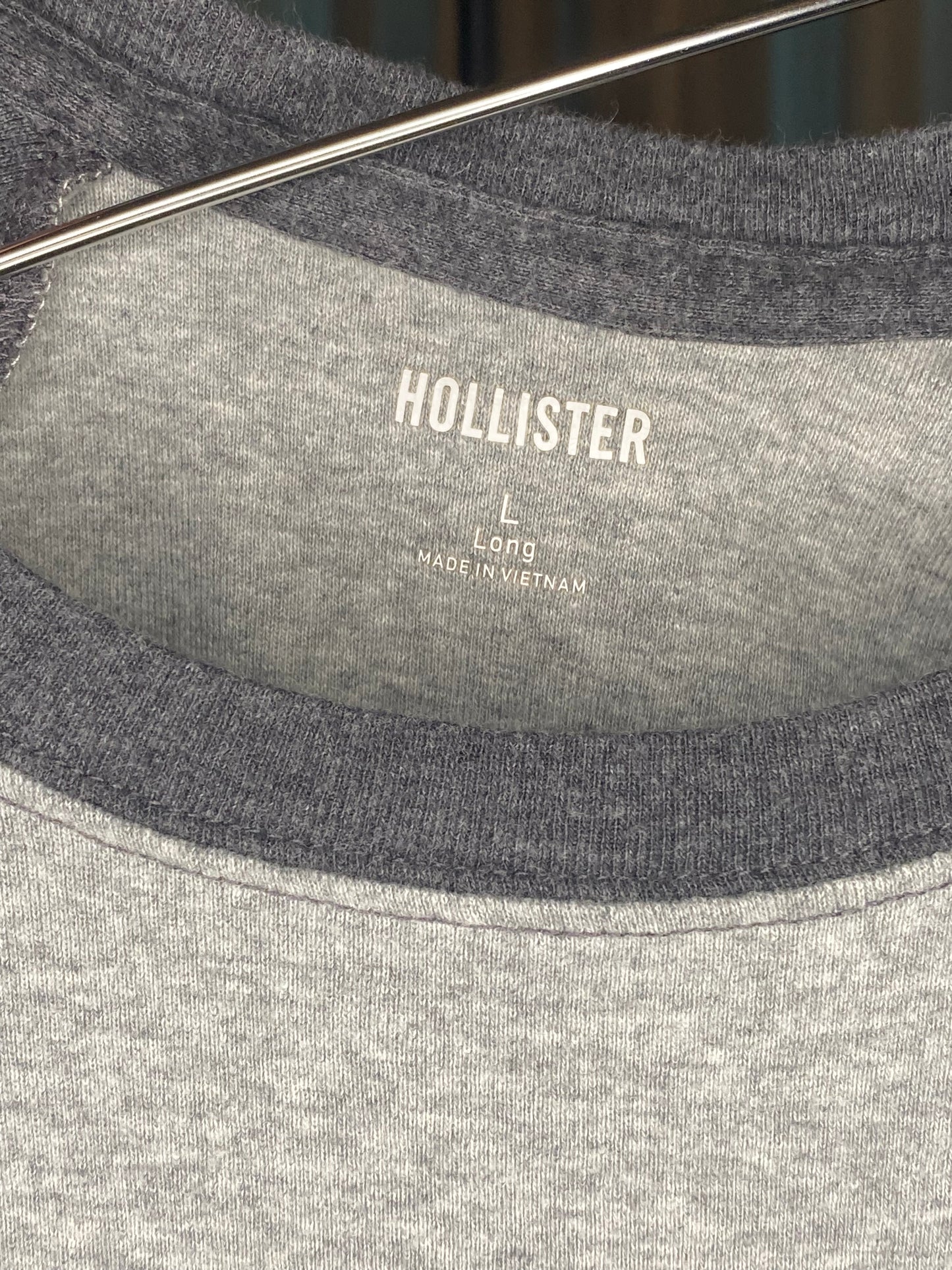 Don't Let Cat Out | T-Shirt | Hollister | Gray | Women's Large
